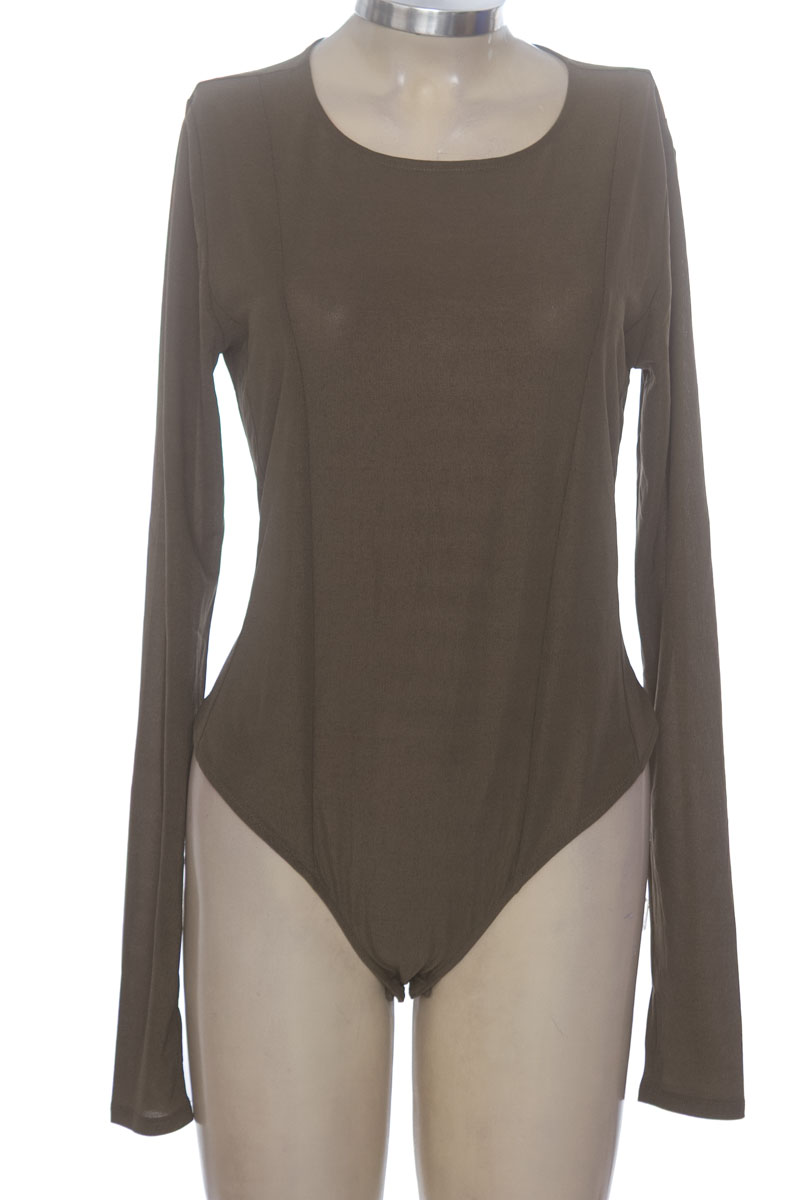 Top / Camiseta color Verde - Divided by H&M