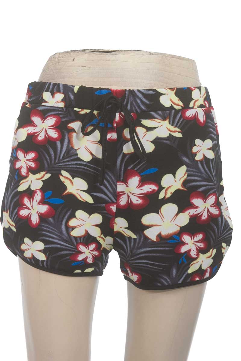 Short color Negro - Closeando