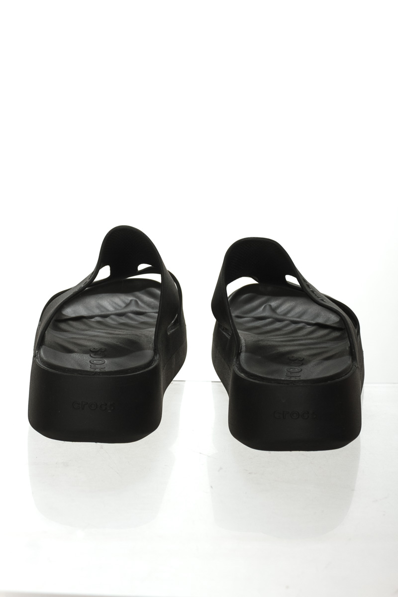 Zapatos color Negro - Crocs
