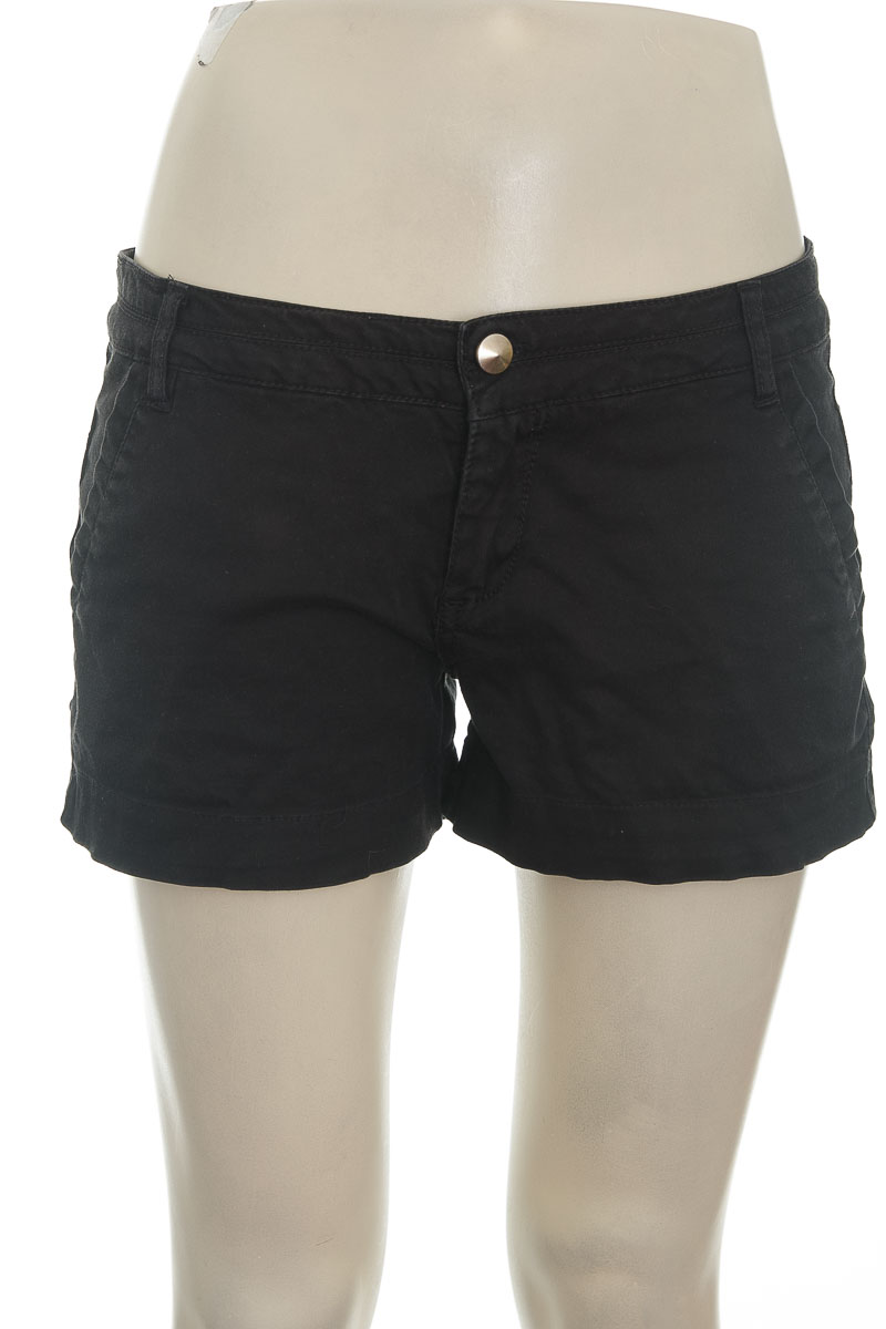 Short color Negro - Bershka | Closeando ®
