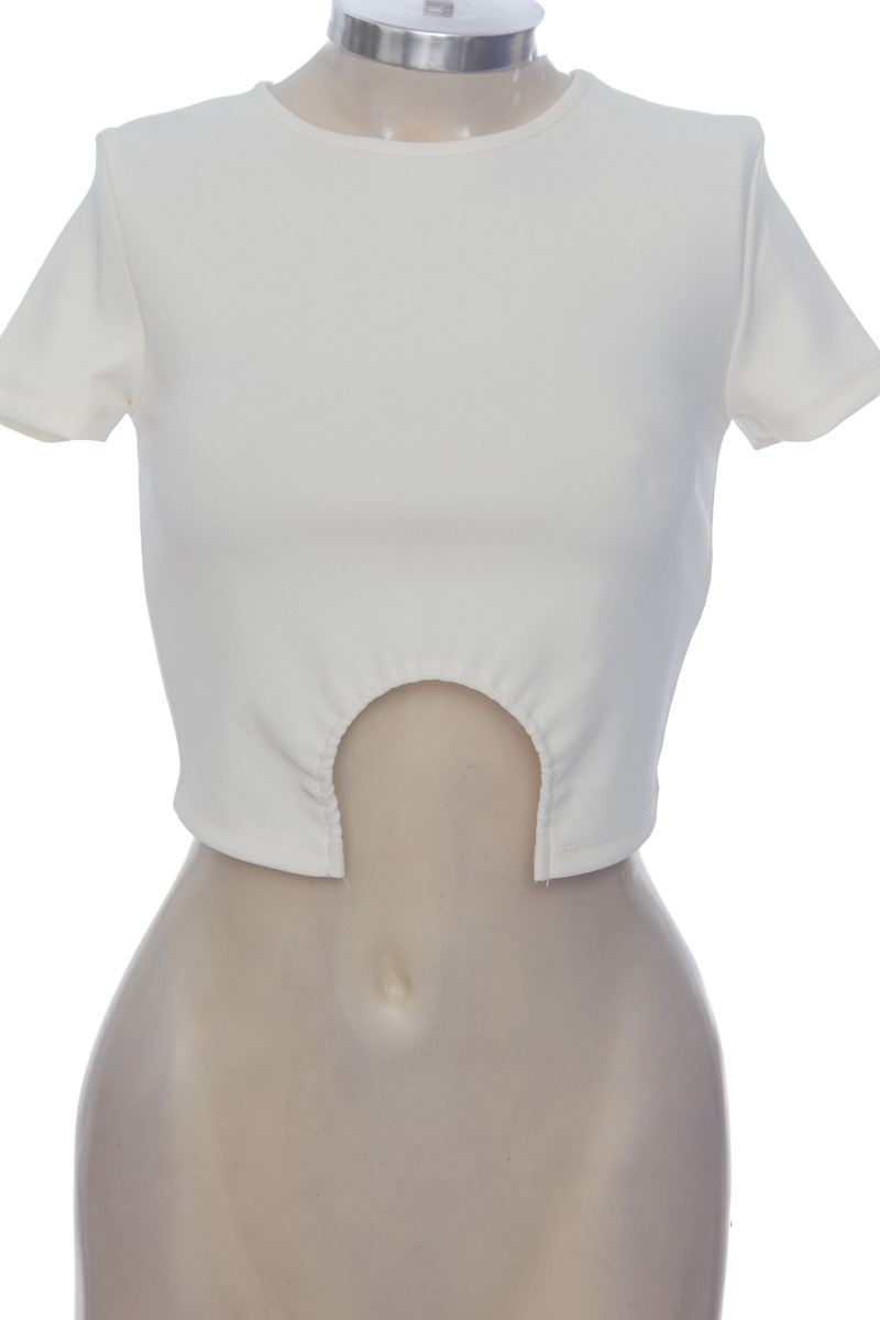 Top / Camiseta color Blanco - Divided by H&M
