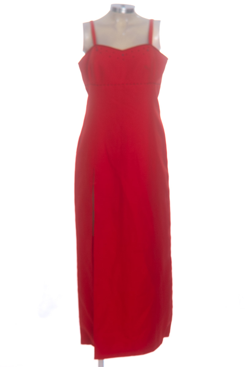 Vestido / Enterizo color Rojo - Closeando