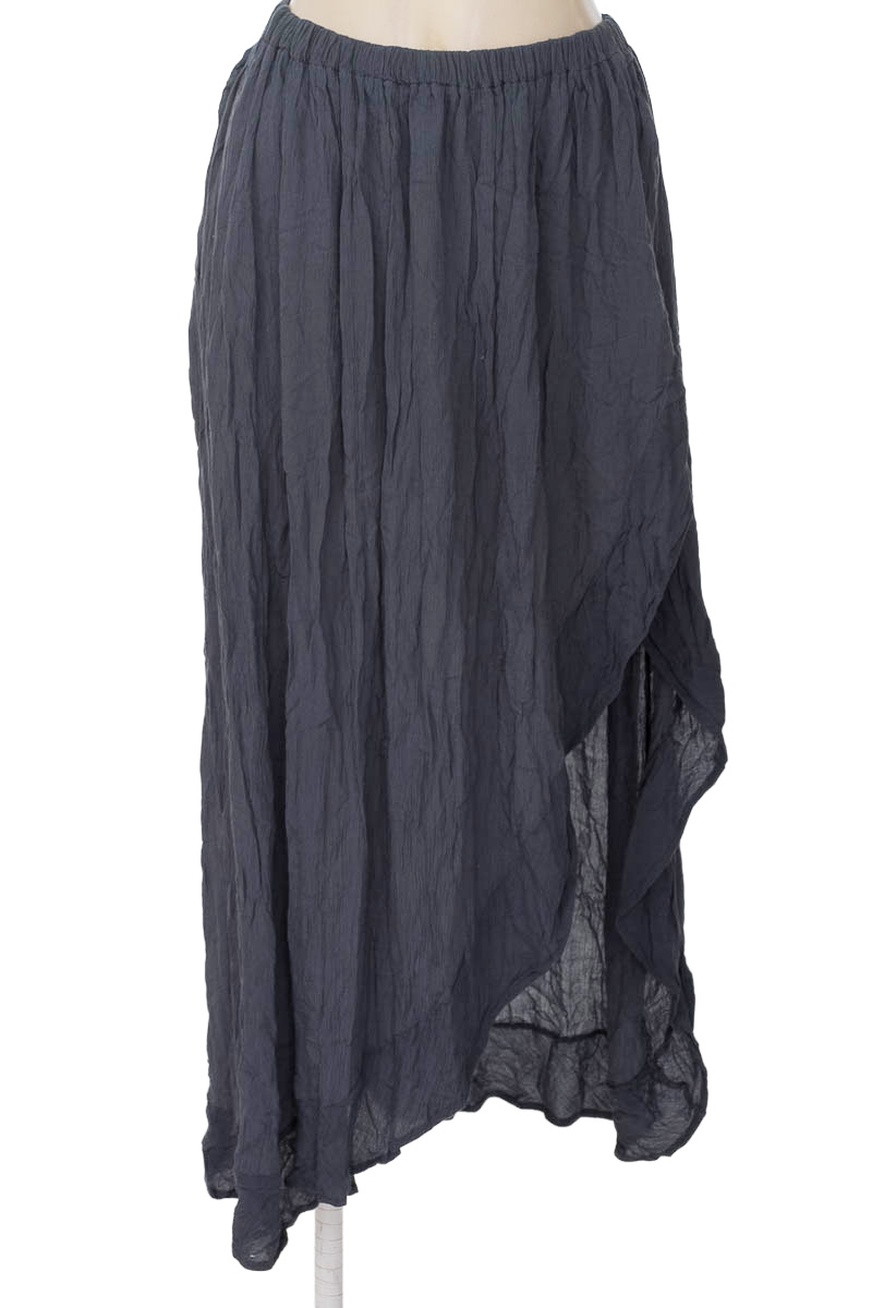 Falda color Azul - Closeando