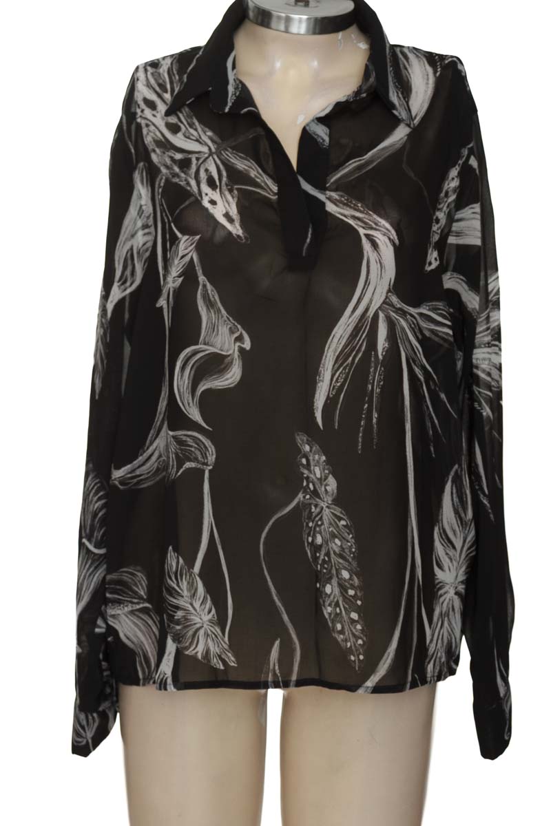Blusa color Negro - Arkitect / Atelier Crump