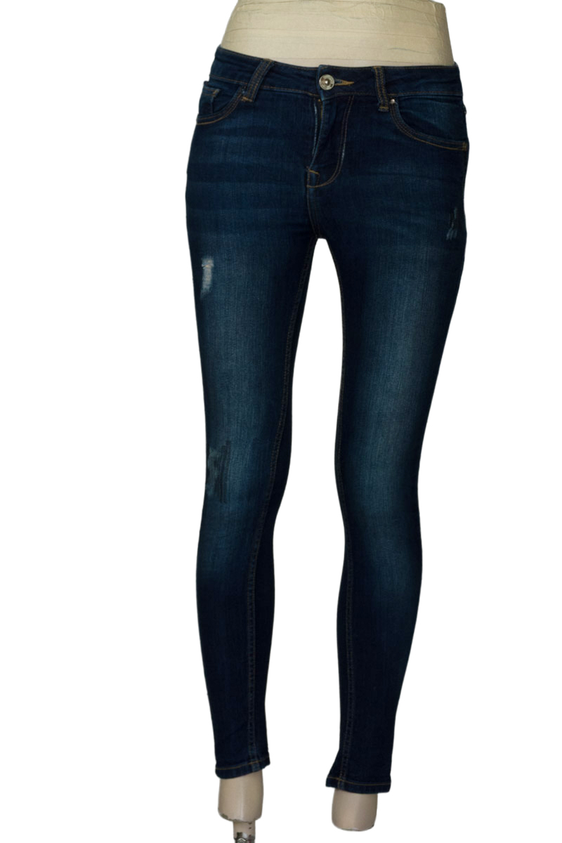 Pantalones color Azul - Stradivarius