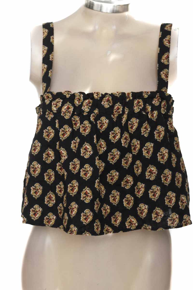 Top / Camiseta color Negro - Zara