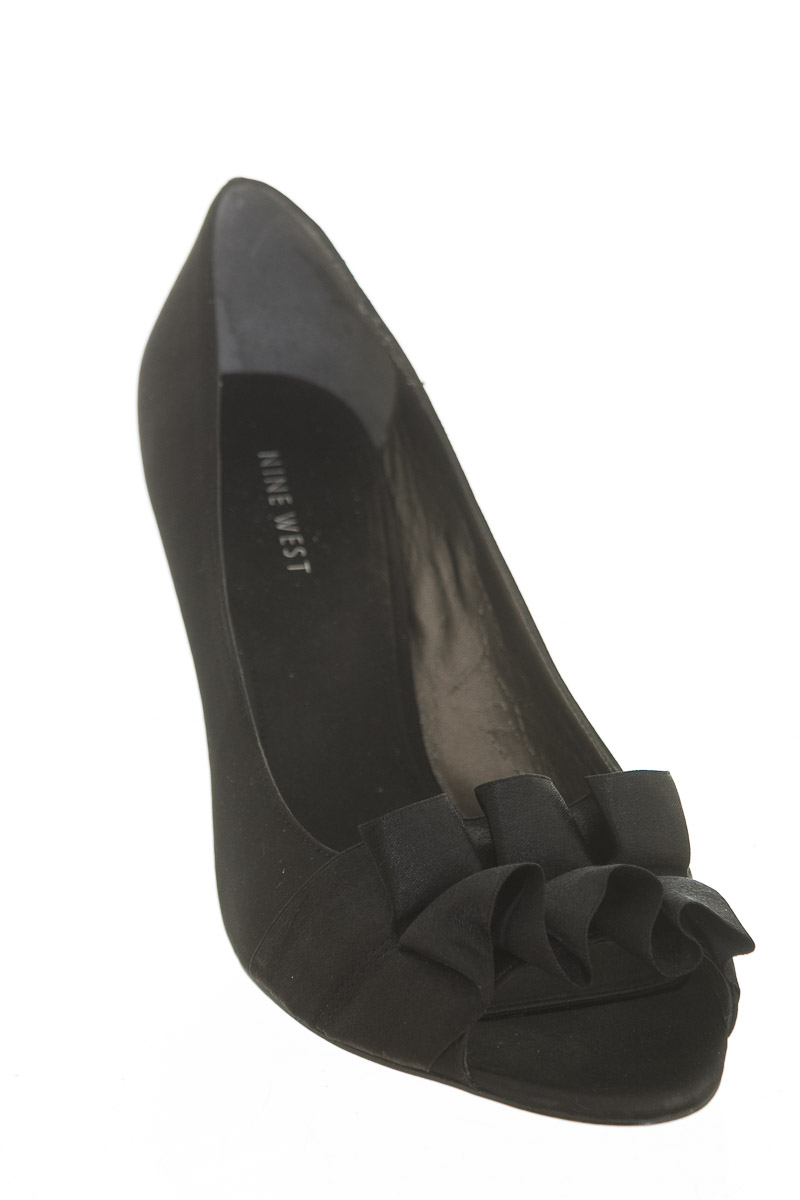 Talons Noirs Nine West Femme - Taille 7.5, Peau De Serpent, Bout Ouvert, Occasion