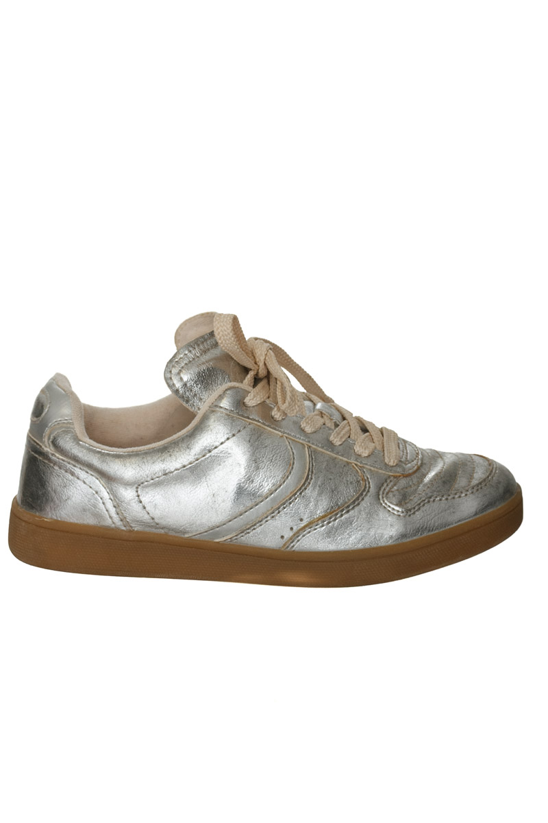Zapatos color Plateado - Stradivarius
