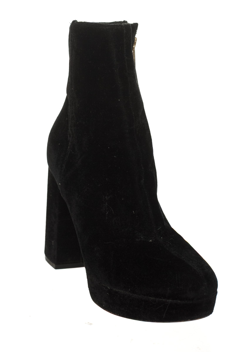 Zapatos color Negro - Stradivarius