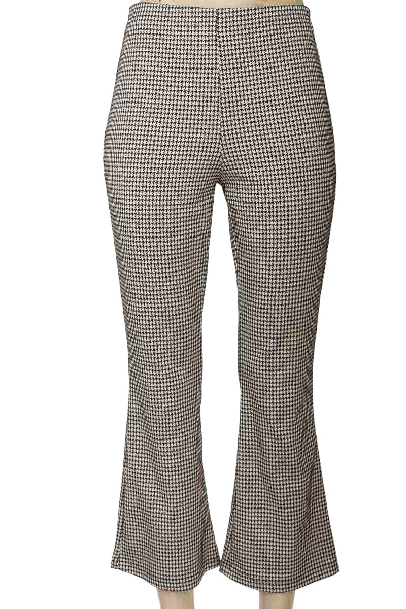 Pantalones color Negro - Stradivarius