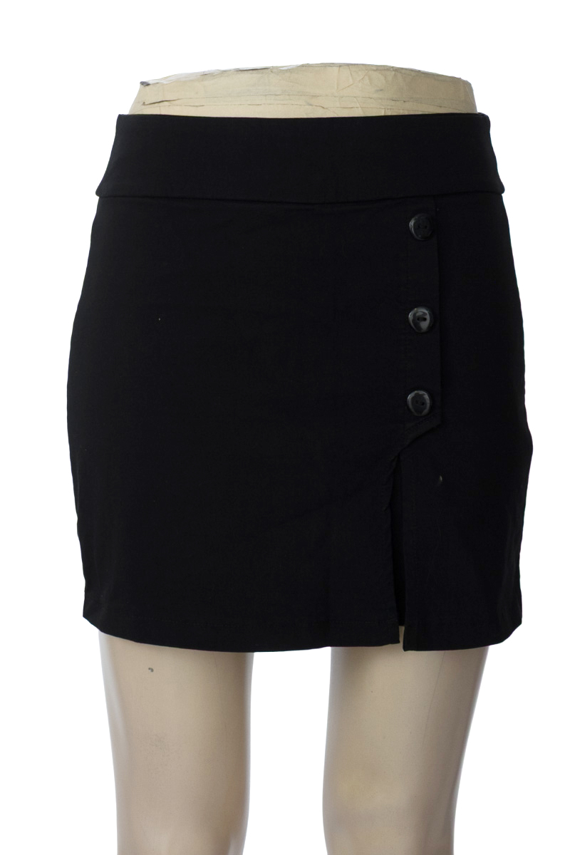 Short color Negro - Closeando