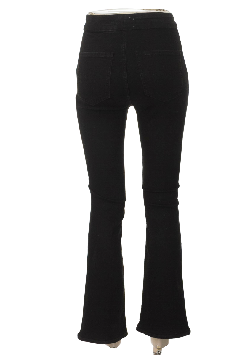 Pantalones color Negro - Zara