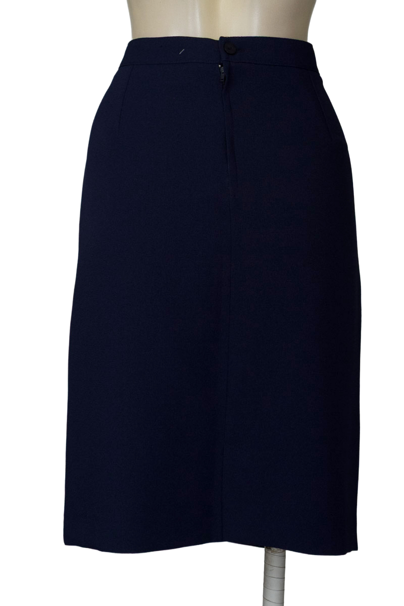 Falda color Azul - Closeando