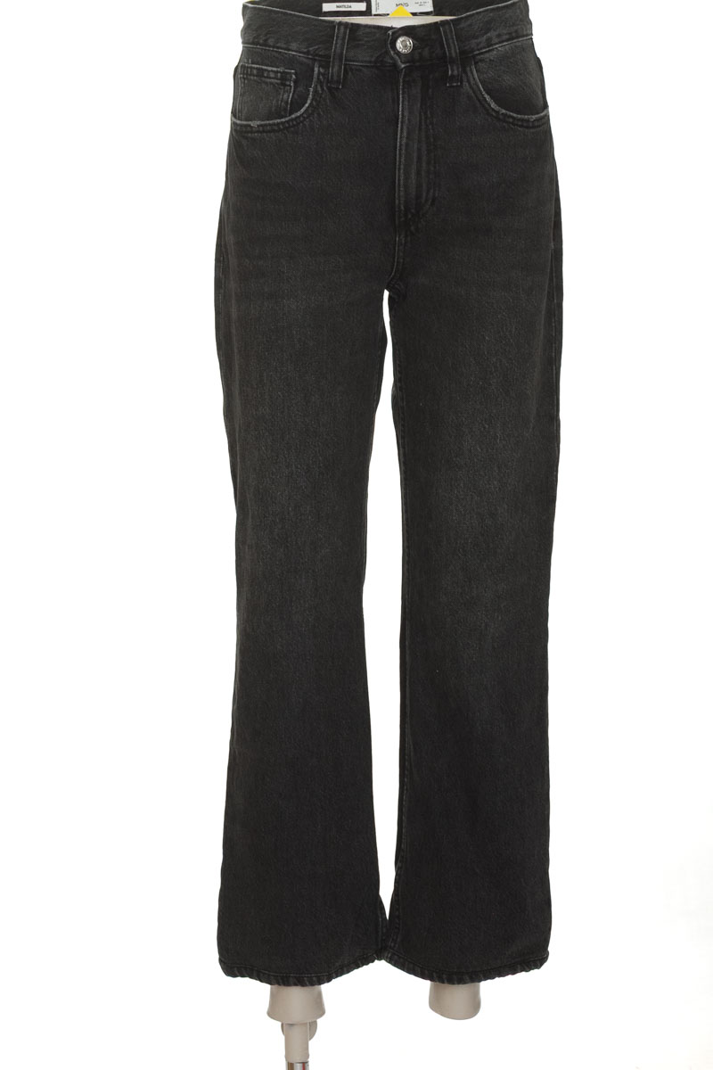 Pantalones color Negro - MNG