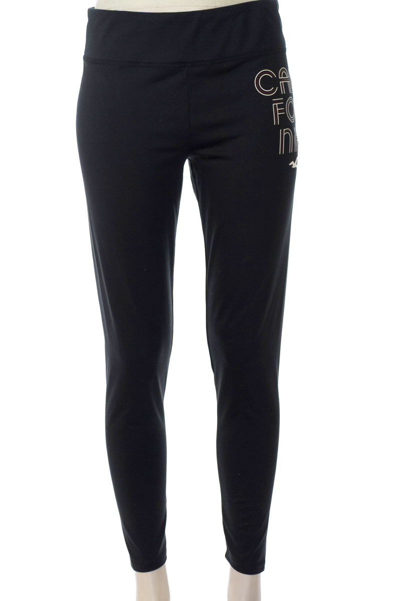 Ropa Deportiva / Salida de Baño color Negro - Hollister