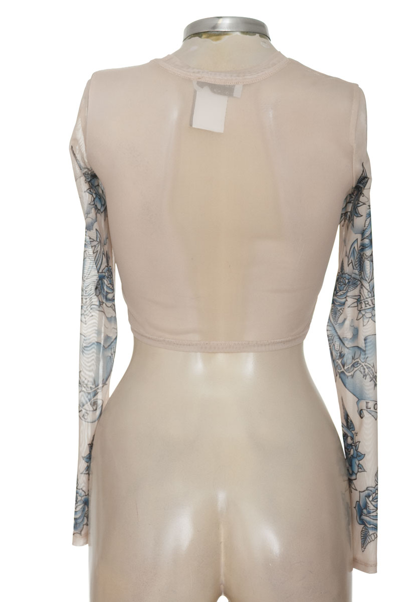 Top / Camiseta color Beige - Bershka