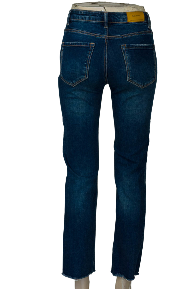 Pantalones color Azul - Stradivarius