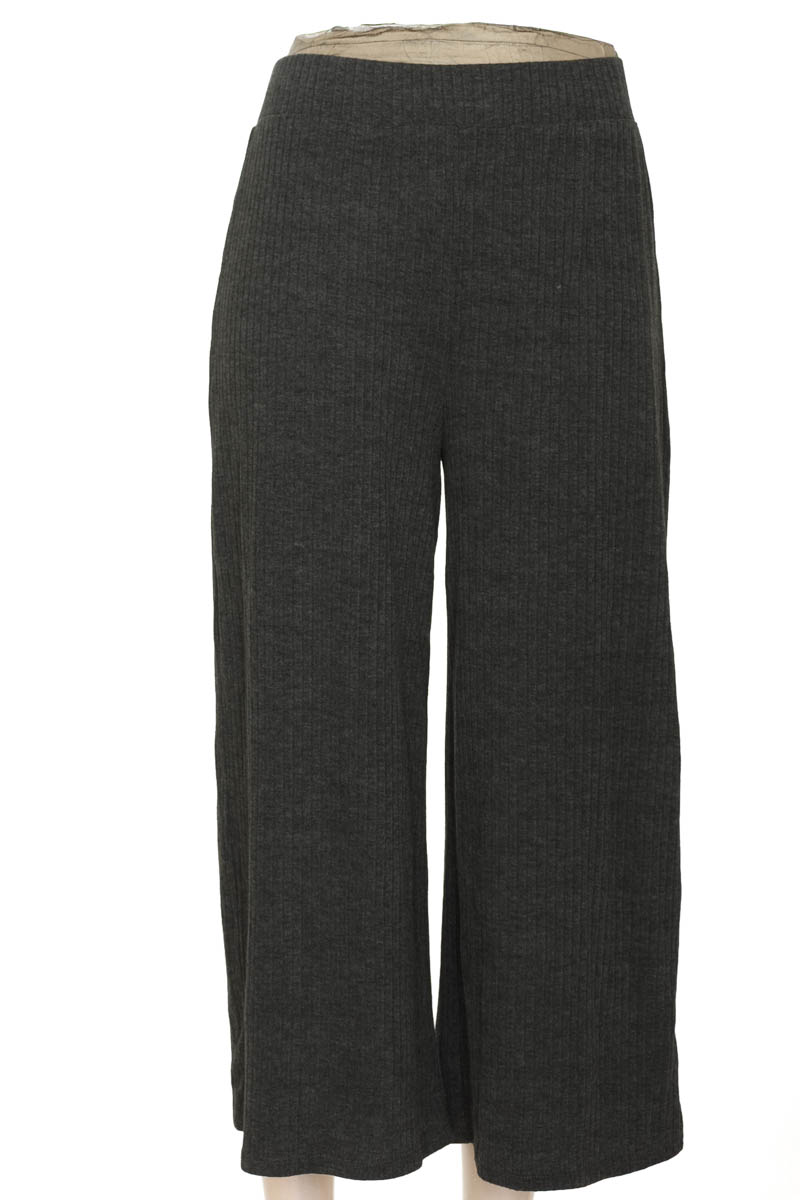 Pantalones color Gris - Forever 21