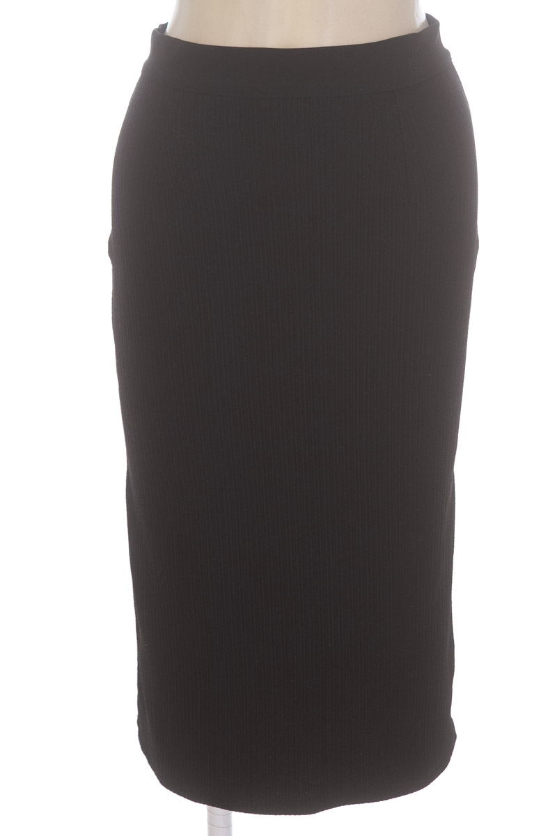 Falda color Negro - Closeando