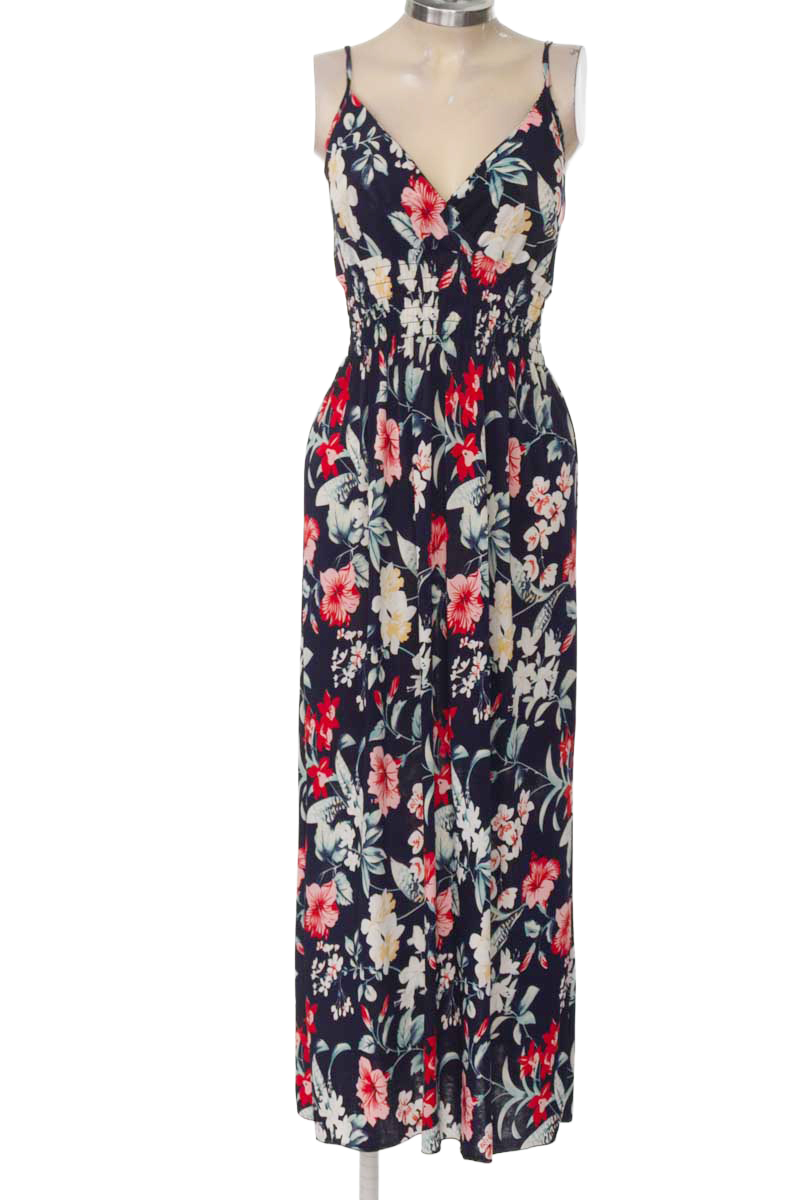 Vestido / Enterizo color Azul - Closeando