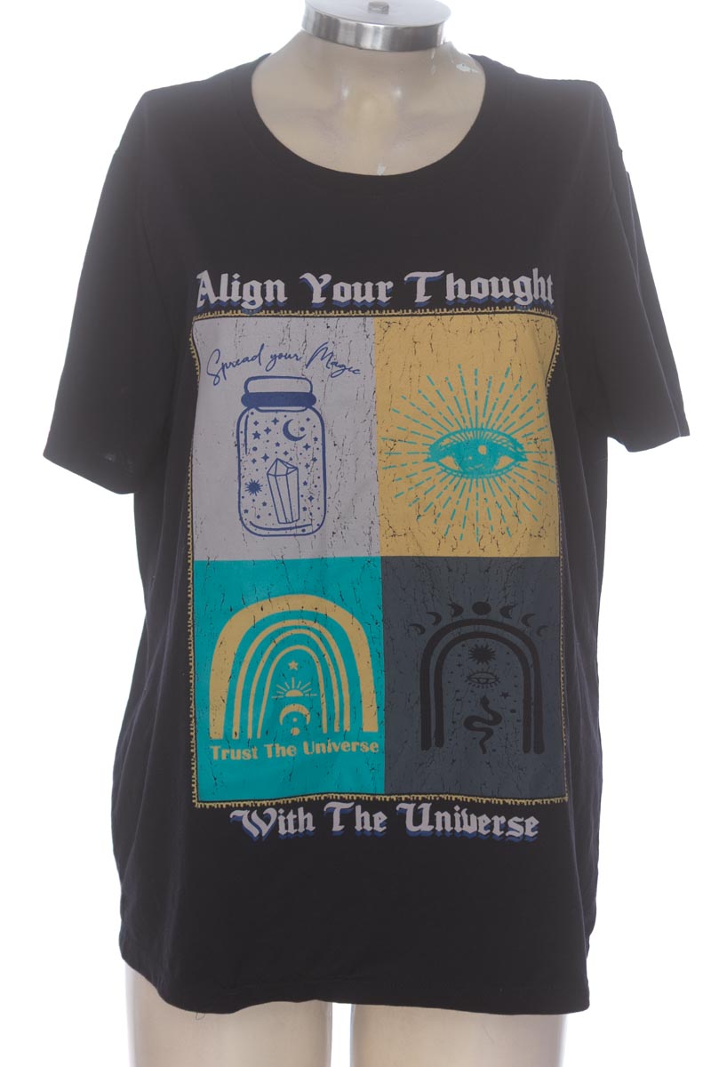 Top / Camiseta color Negro - Koaj