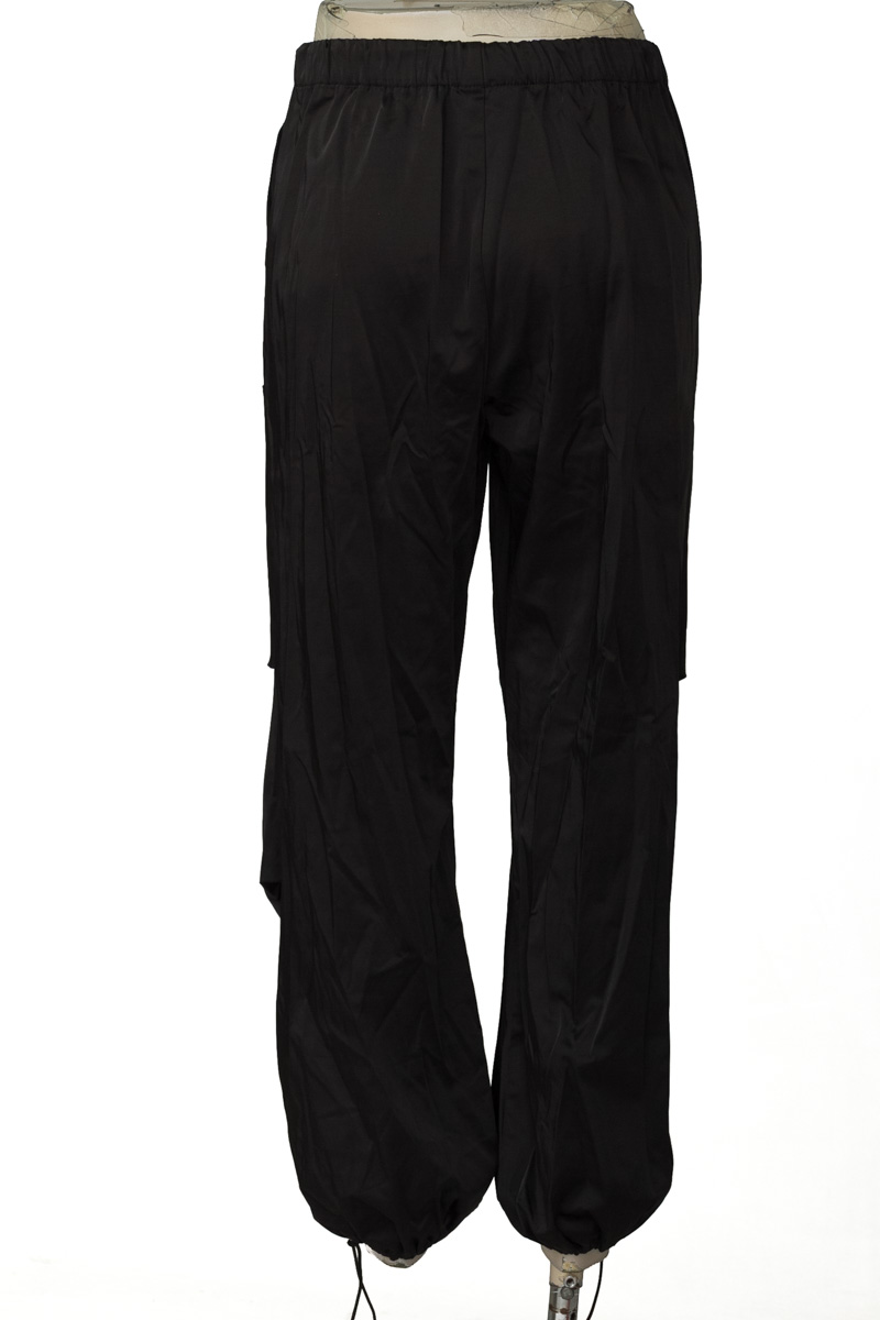 Pantalones color Negro - Zara