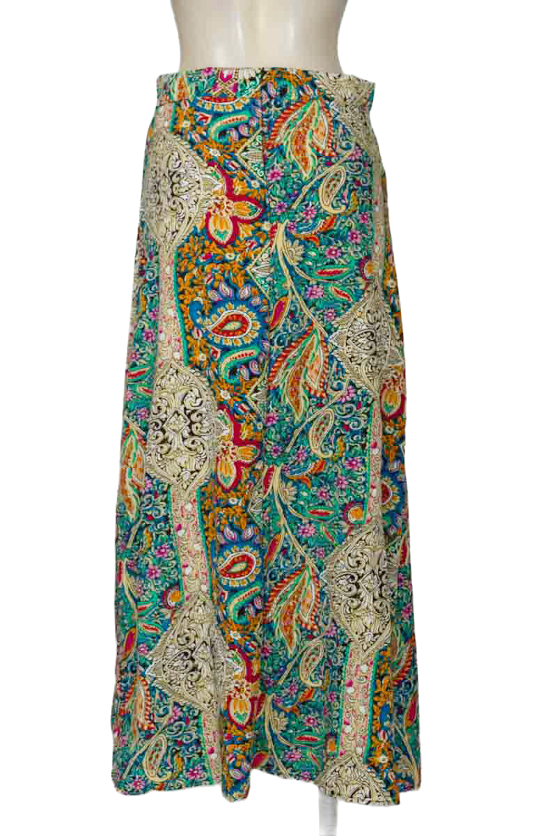 Falda color Estampado - Closeando