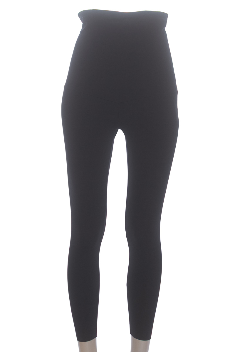 Ropa Deportiva / Salida de Baño color Negro - Leonisa