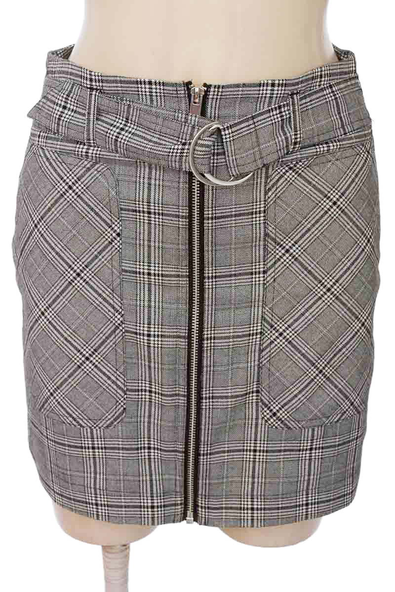 Falda color Negro - Stradivarius