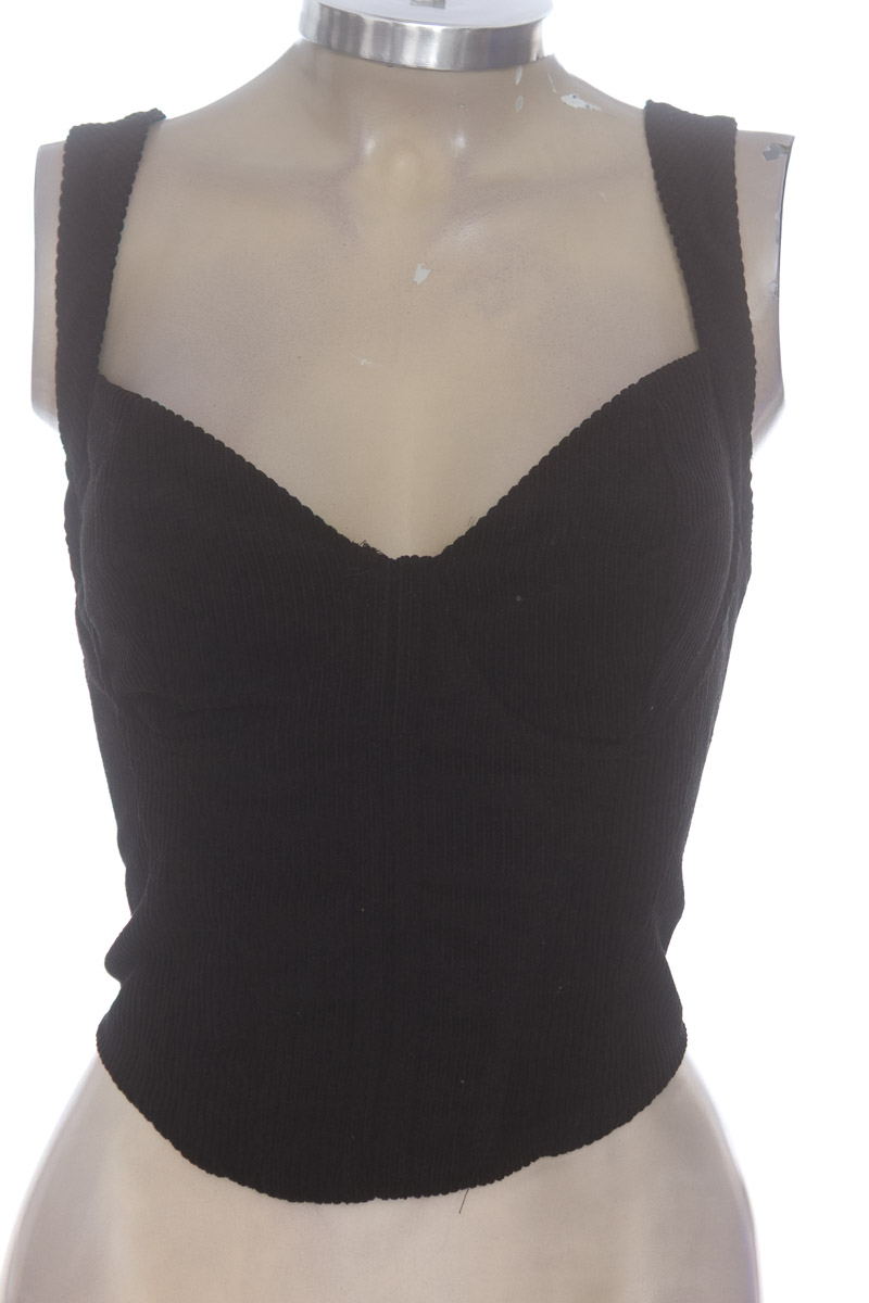 Top / Camiseta color Negro - Shein