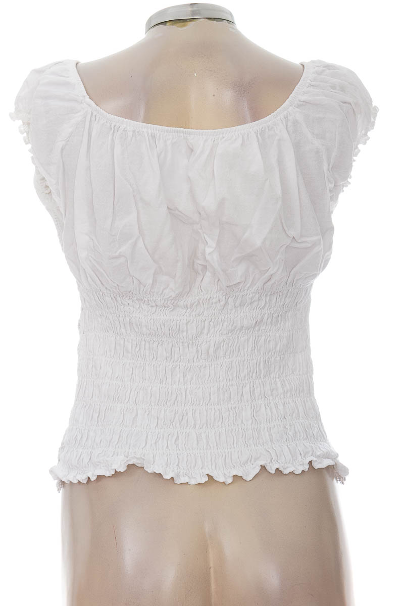 Blusa color Blanco - Closeando