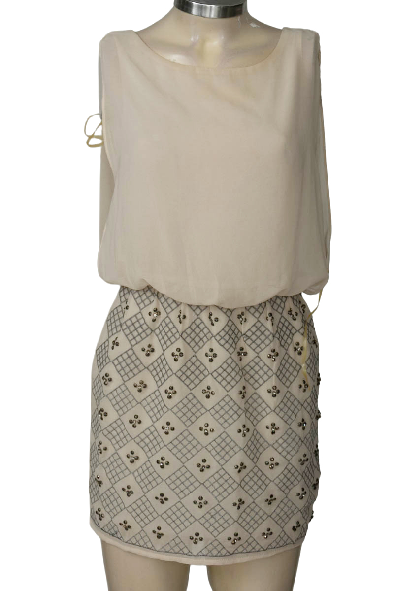 Vestido / Enterizo color Negro - Zara