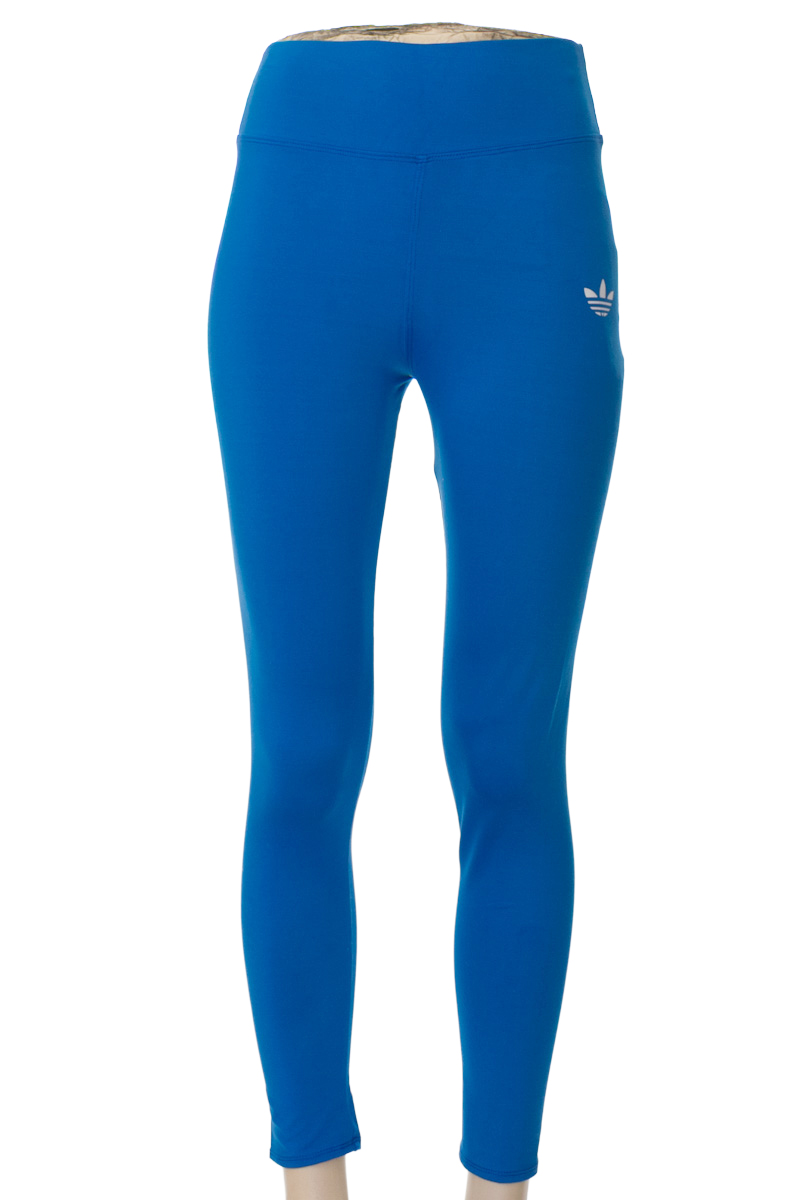 Ropa Deportiva / Salida de Baño color Azul - Closeando