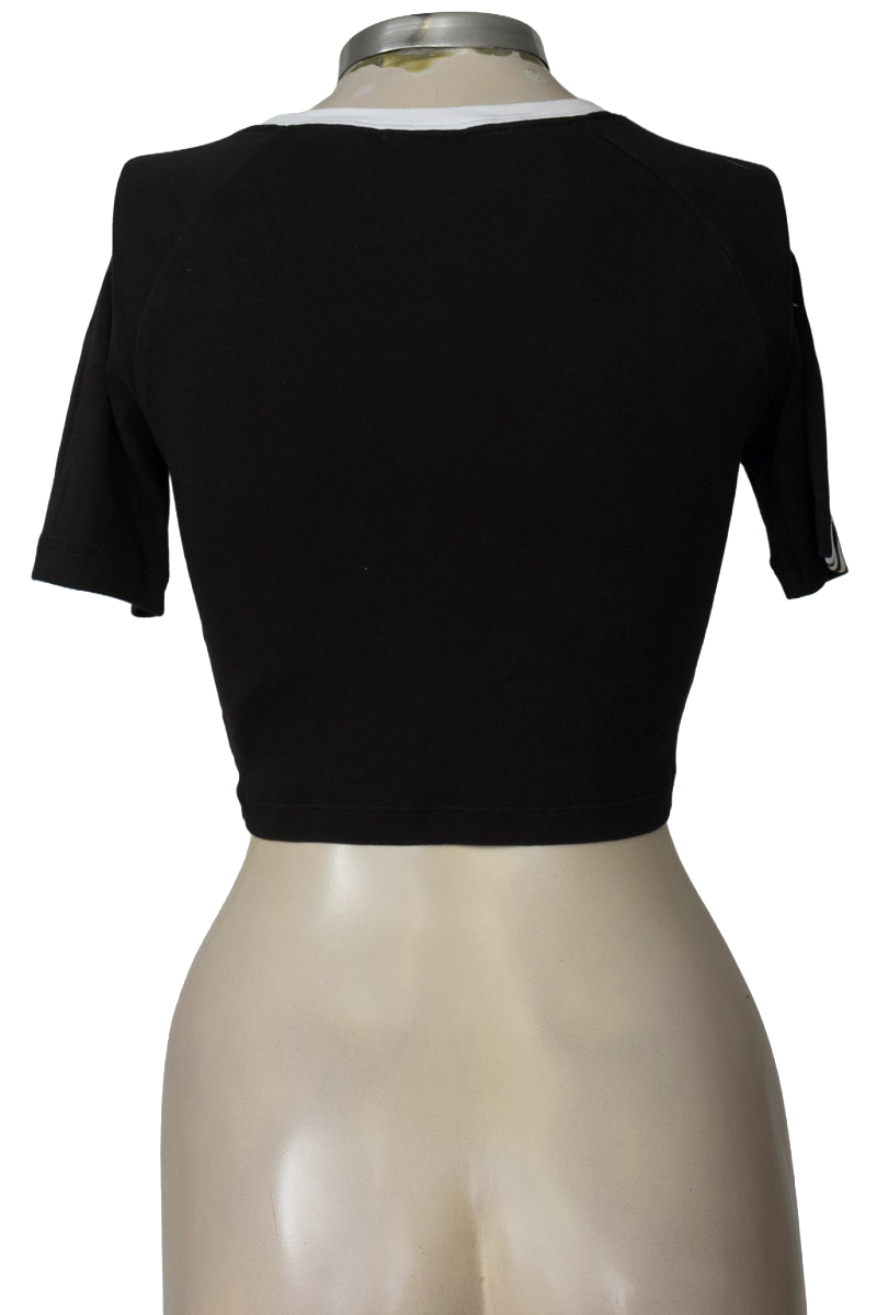 Ropa Deportiva / Salida de Baño color Negro - Adidas
