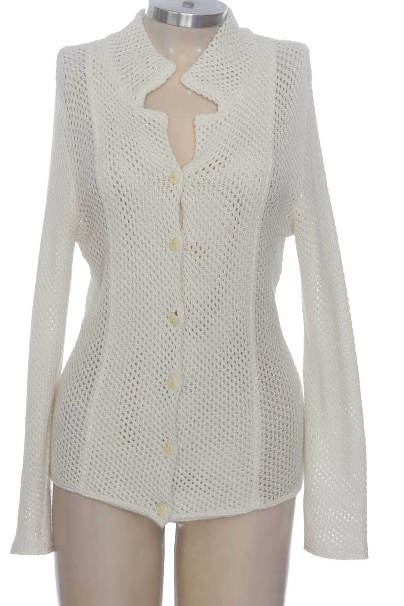 Sweater color Blanco - Closeando