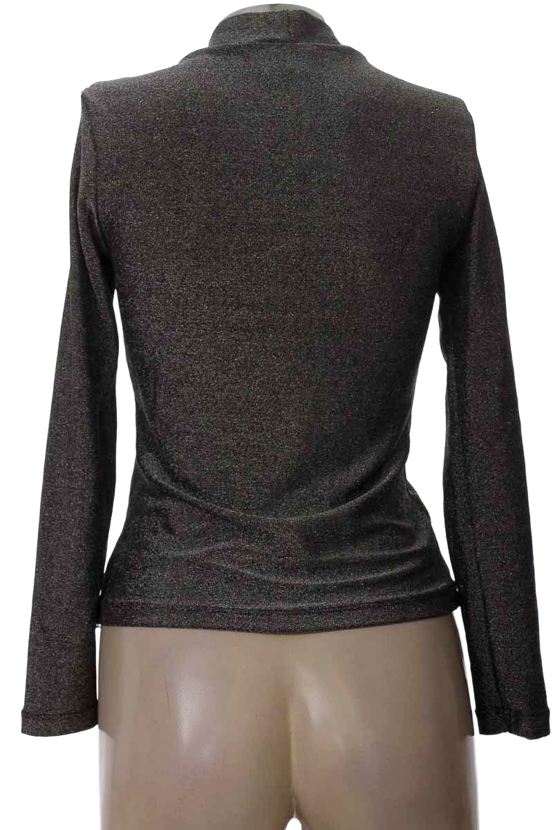 Sweater color Gris - Closeando