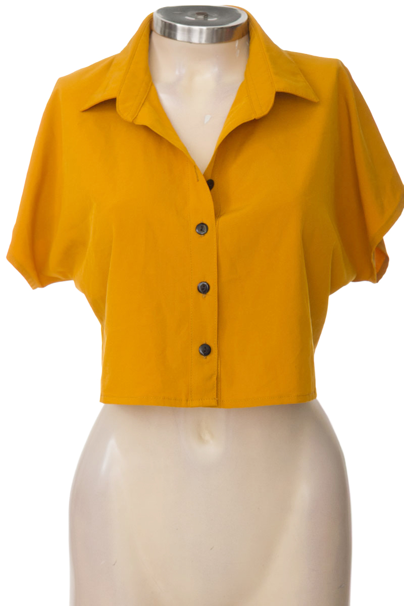 Top / Camiseta color Mostaza - Closeando