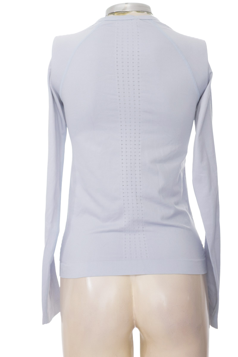 Ropa Deportiva / Salida de Baño color Azul - Oysho 