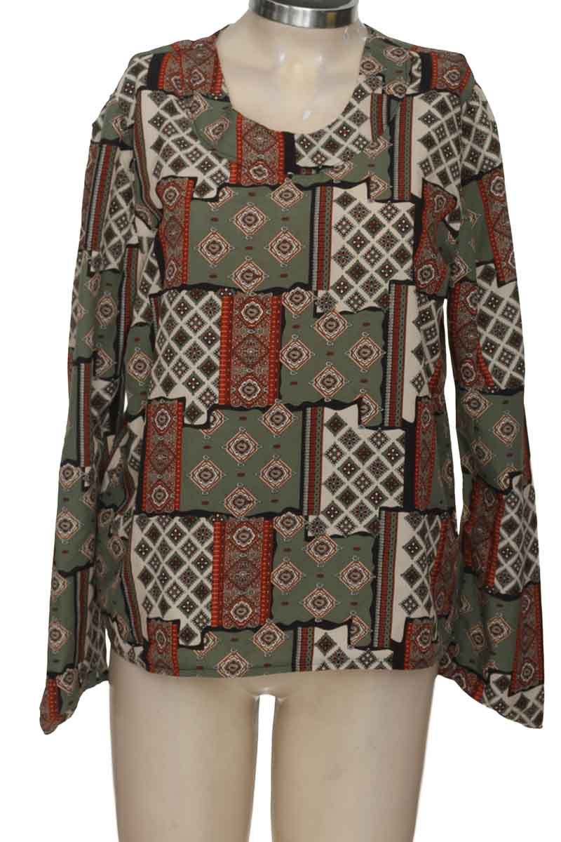 Blusa color Verde - Closeando