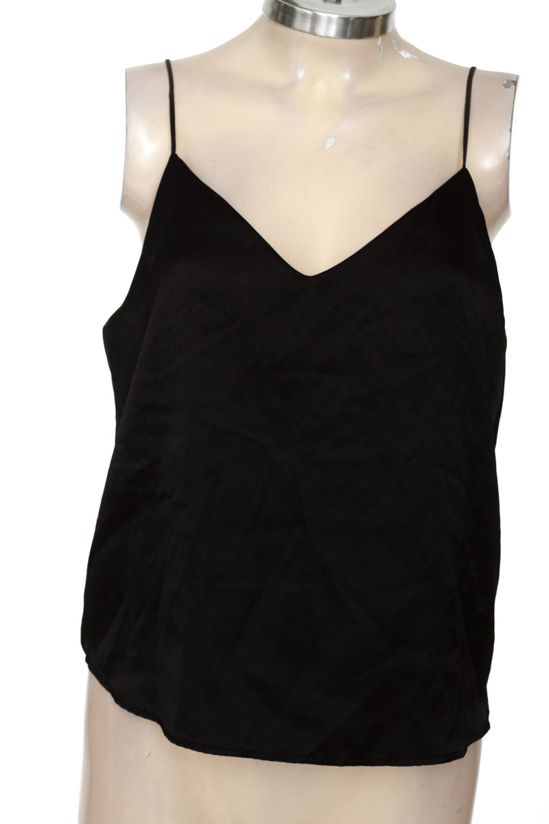 Top / Camiseta color Negro - Arkitect