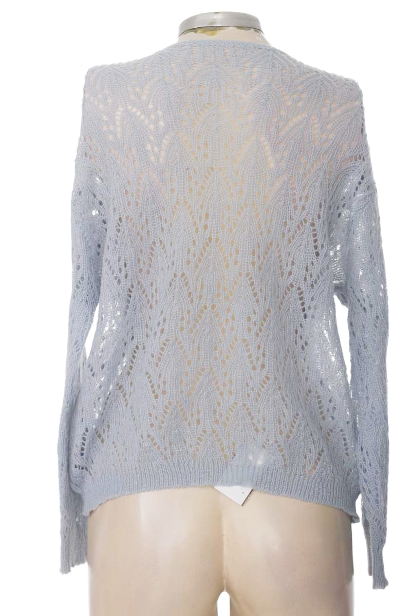 Sweater color Azul - Closeando