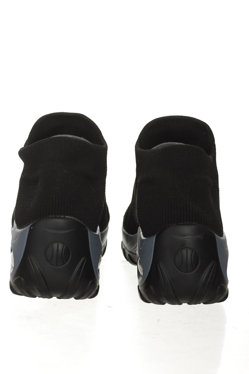 Zapatos color Negro - Closeando