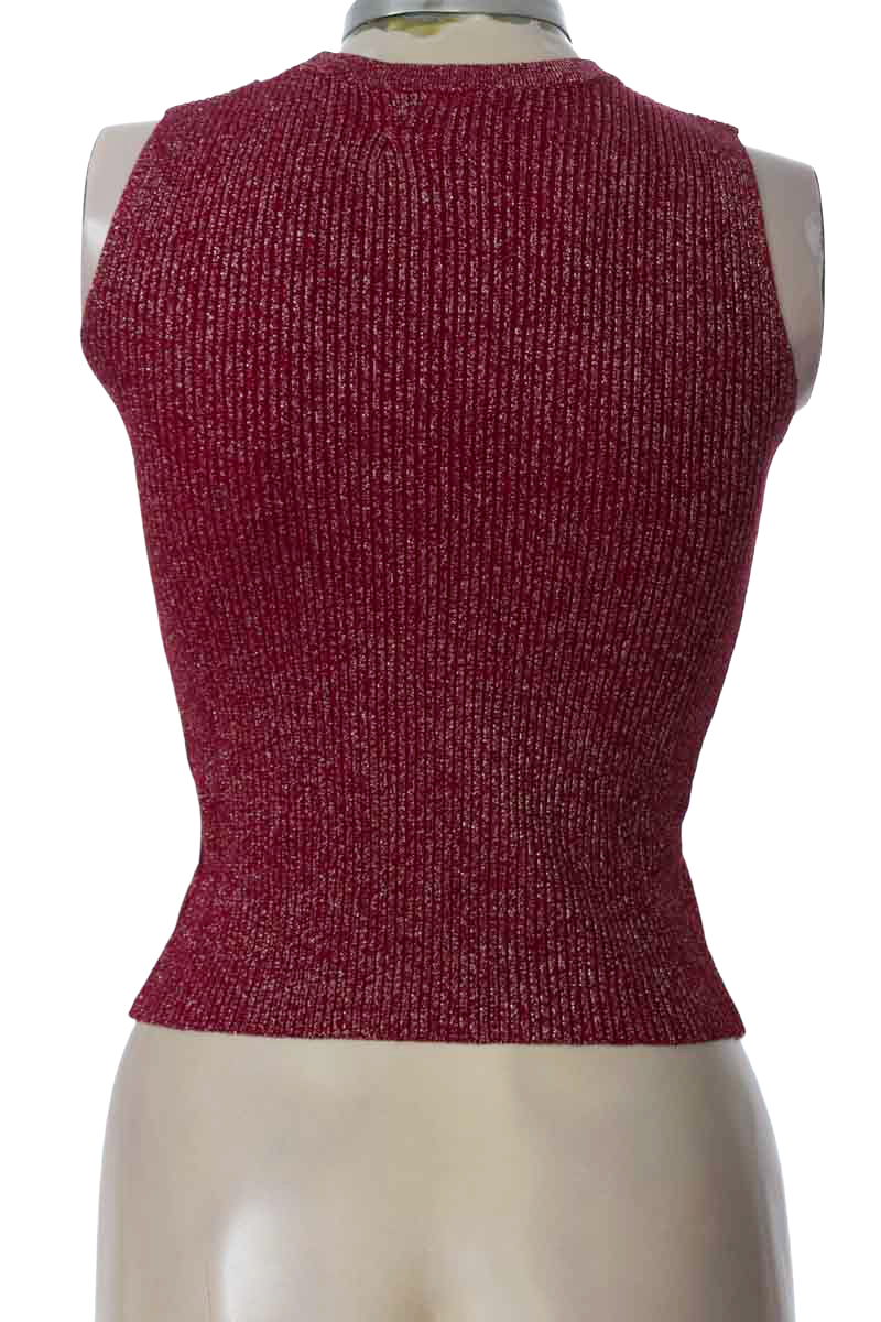 Top / Camiseta color Vinotinto - Monica
