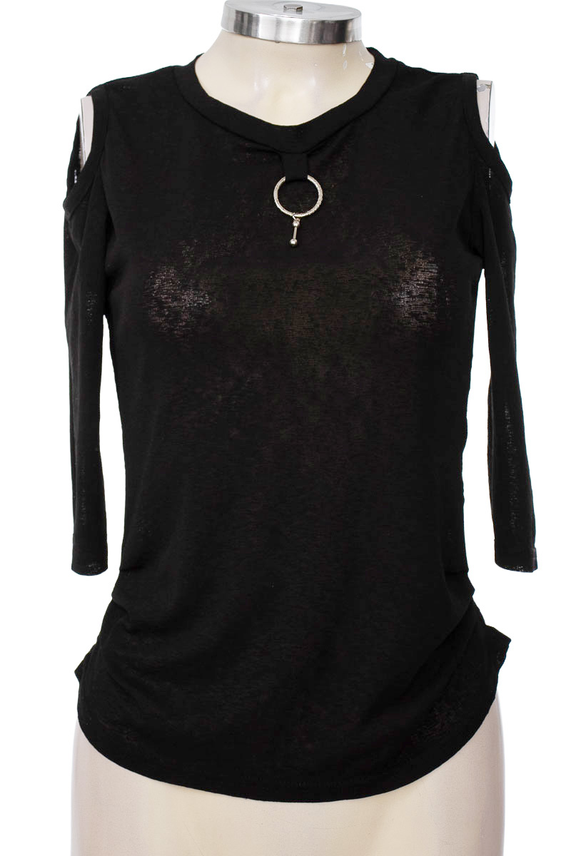 Top / Camiseta color Negro - SWENDY