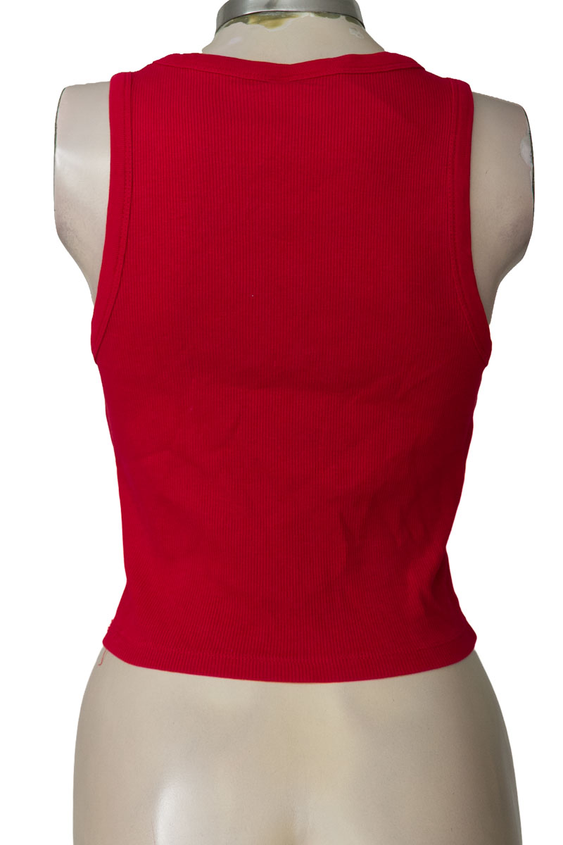 Top / Camiseta color Rojo - Bershka