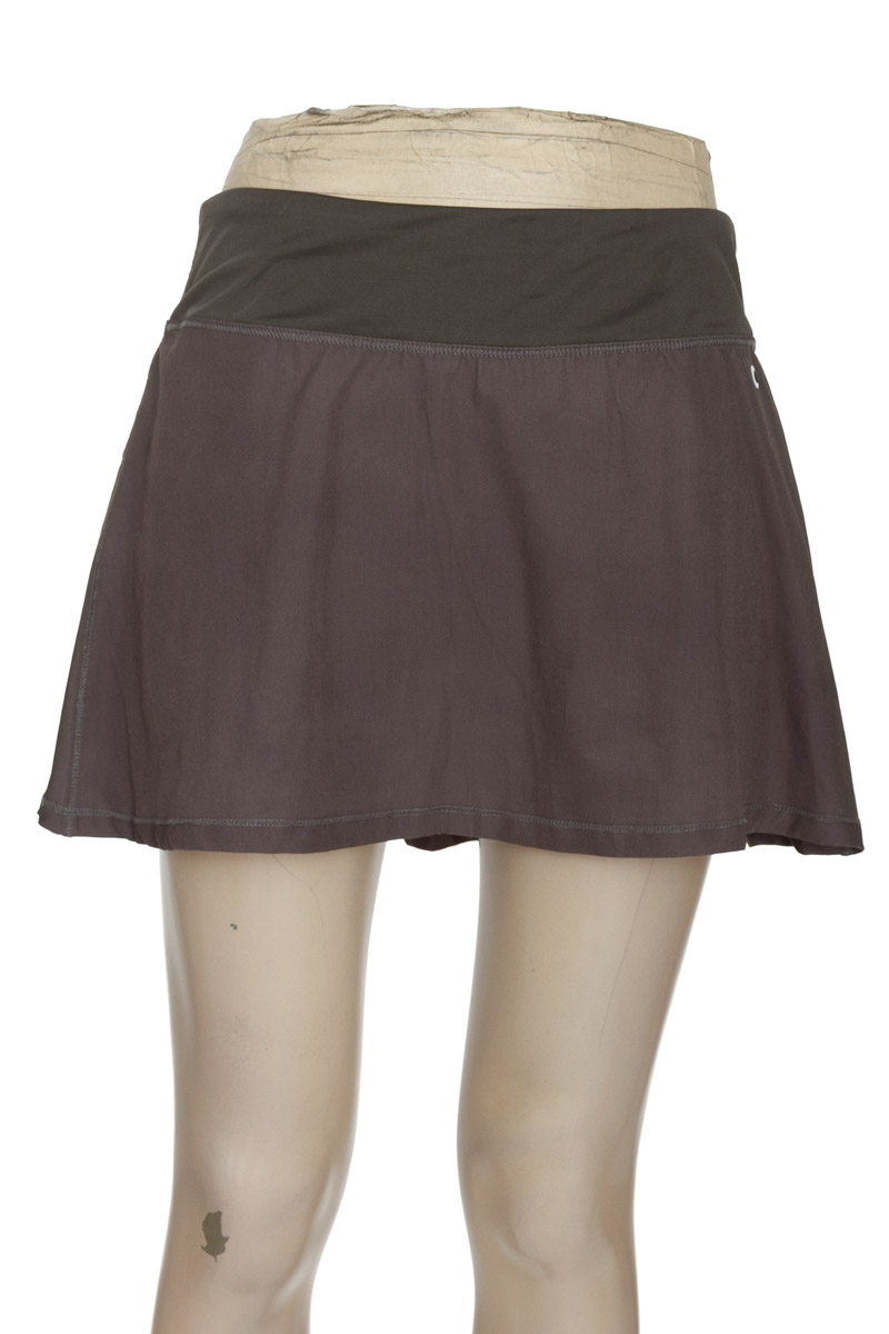 Ropa Deportiva / Salida de Baño color Gris - Closeando