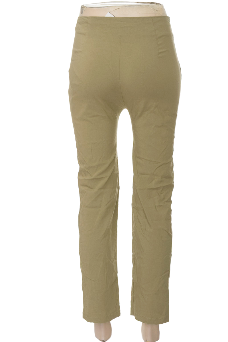 Pantalones color Verde - N&M