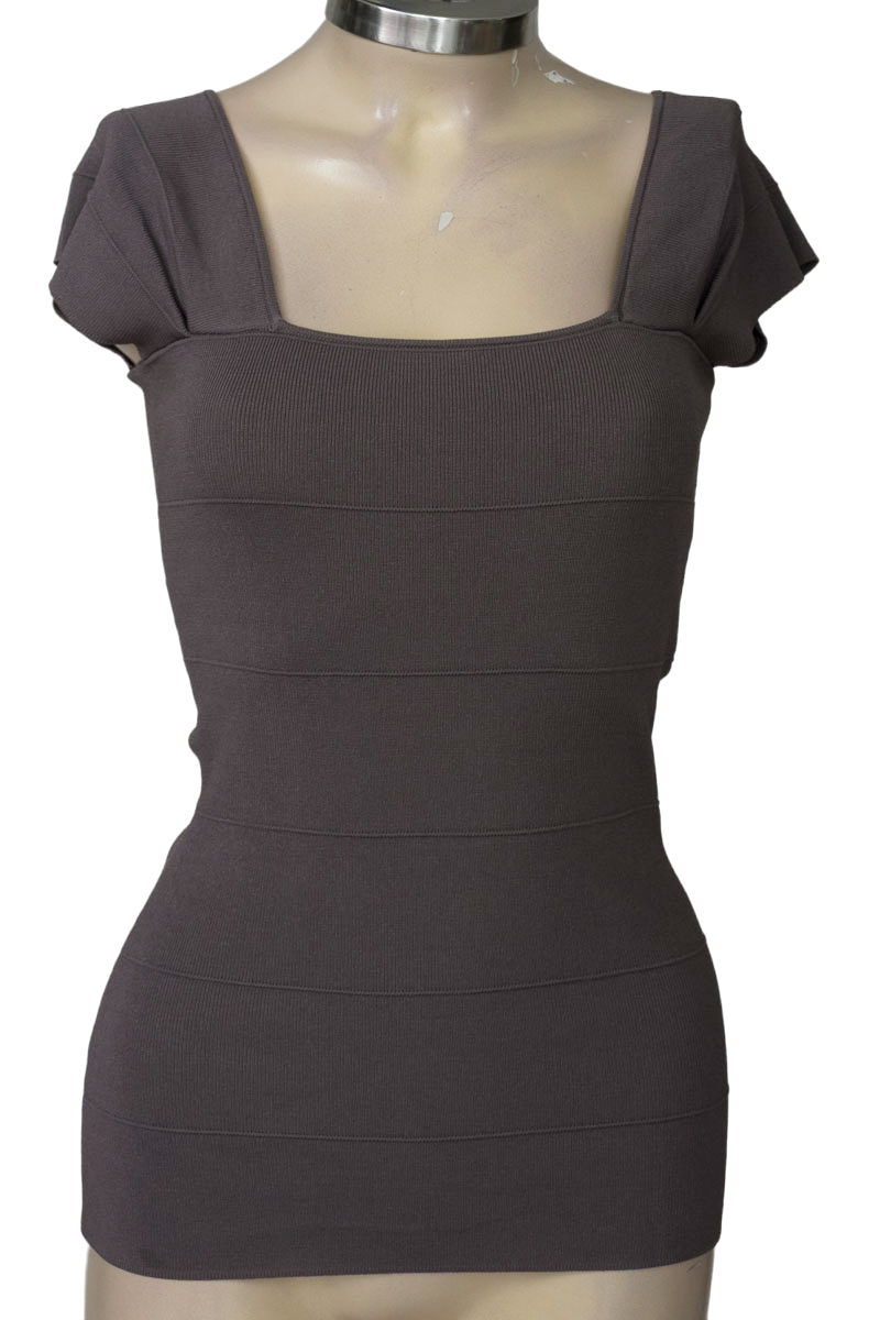 Top / Camiseta color Gris - Closeando