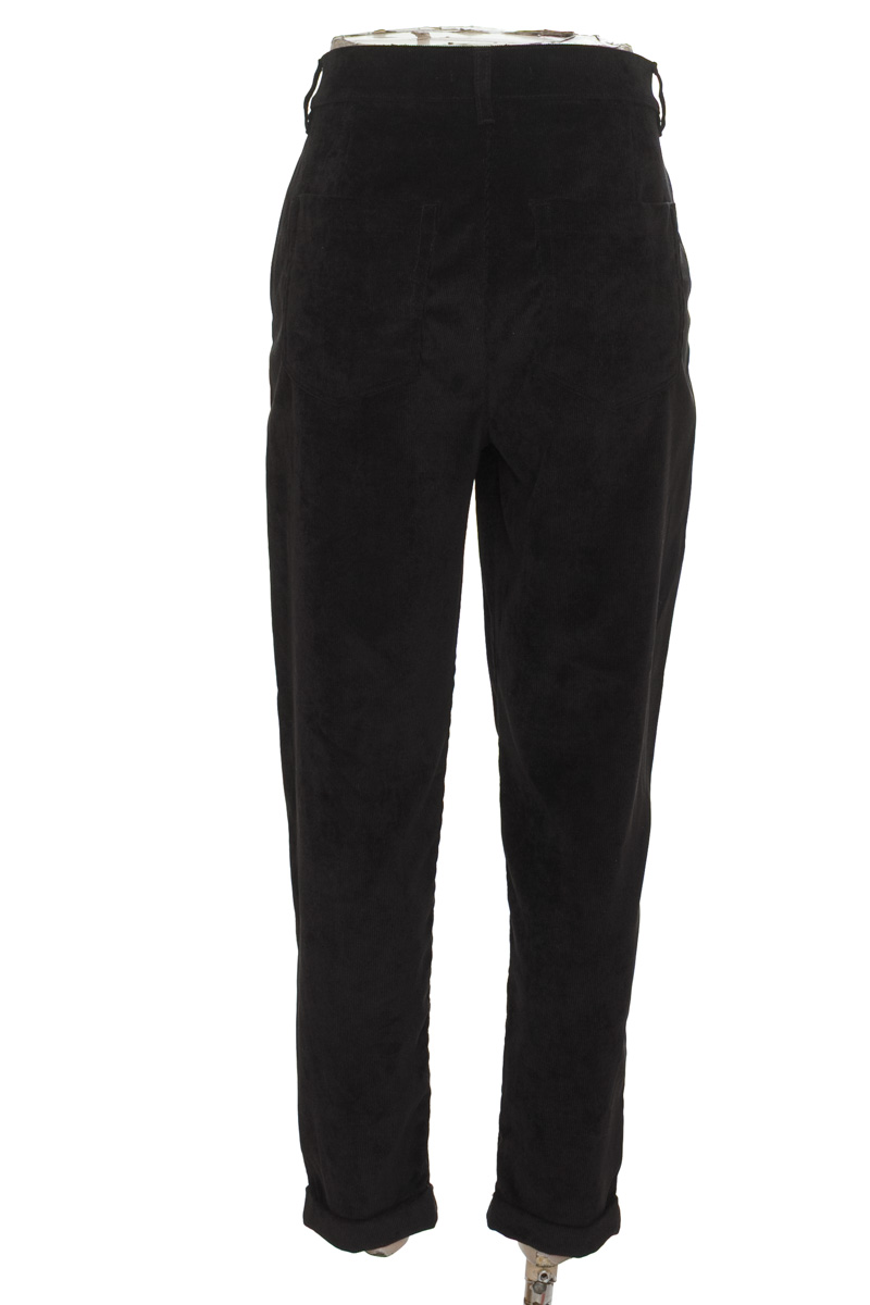Pantalones color Negro - Lola