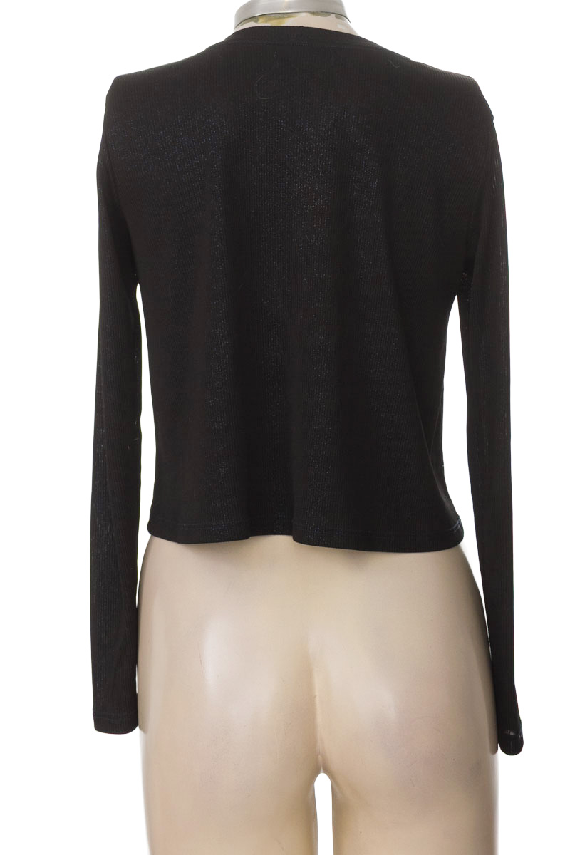 Top / Camiseta color Negro - MATTELSA